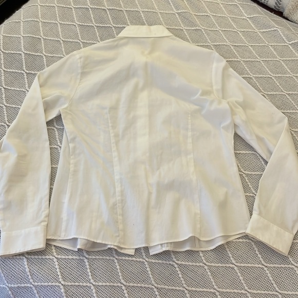 all season cotton shirt 
Long sleeve
Cute round collar
Waist curve line on back - Picture 3 of 3